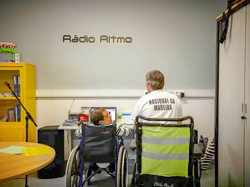 Rádio Ritmo APCM